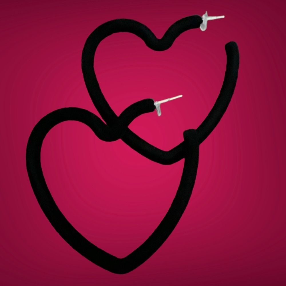 Black Heart-Shaped Earrings